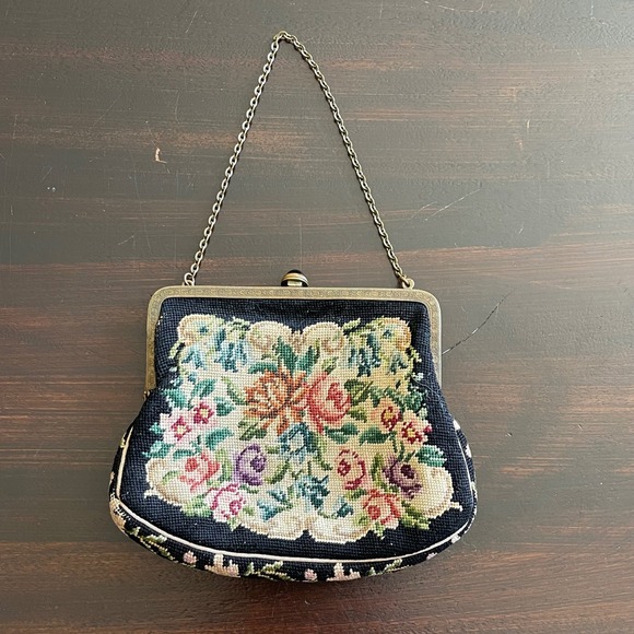 Vintage Needlepoint Floral Petit Point Evening Bag Black Brass Frame Chain Strap - Picture 2 of 9